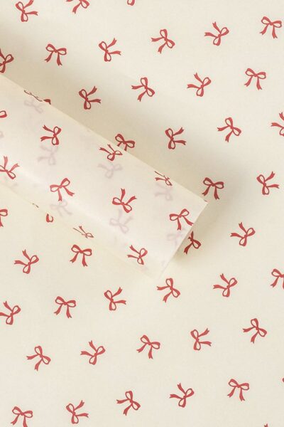 Giấy nhăn họa tiết nơ nền kem nơ đỏ