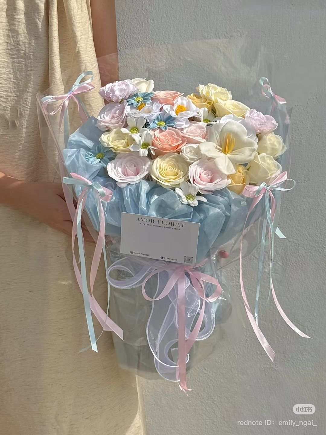 Bó hoa sáp mix màu tự nhiên