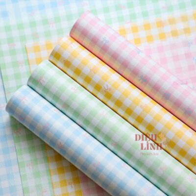 Giấy gói hoa họa tiết caro nền nơ nhiều màu