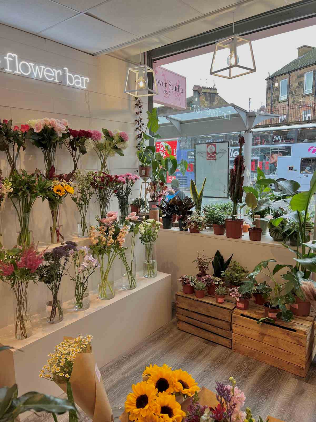 Mở shop hoa tươi cần những gì