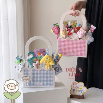 Túi xách cắm hoa, đựng bánh kẹo họa tiết caro nơ dễ thương