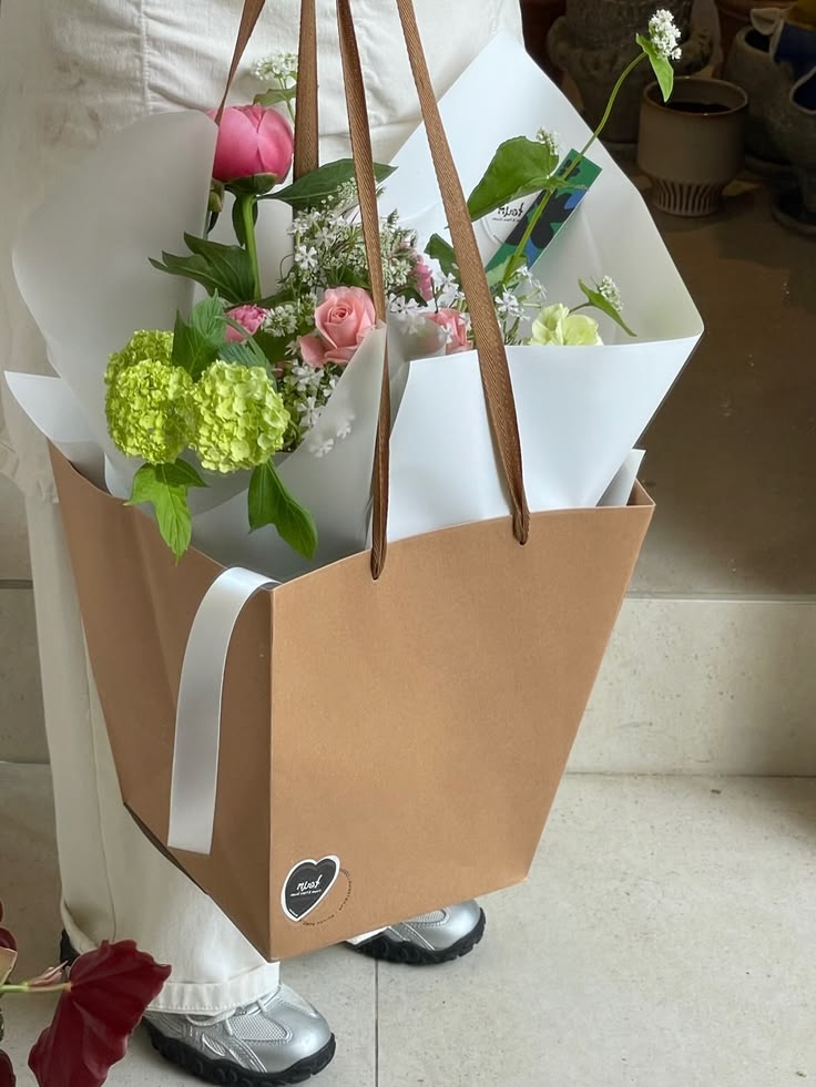 Cách giữ hoa bó tươi lâu trong quá trình vận chuyển